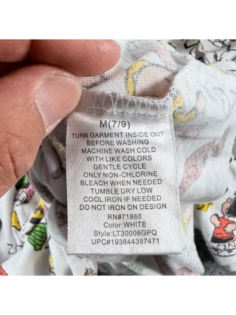 Peanuts Worldwide 2020 T-Shirt Kids M 7-9 White All Over Print Peanuts Character - Picture 5 of 16